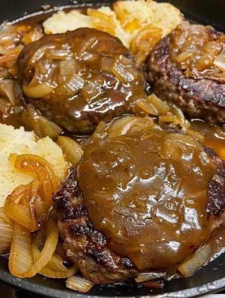 HAMBURGER STEAKS WITH ONION GRAVY😋 Capture d’écran 2025-04-25 155725